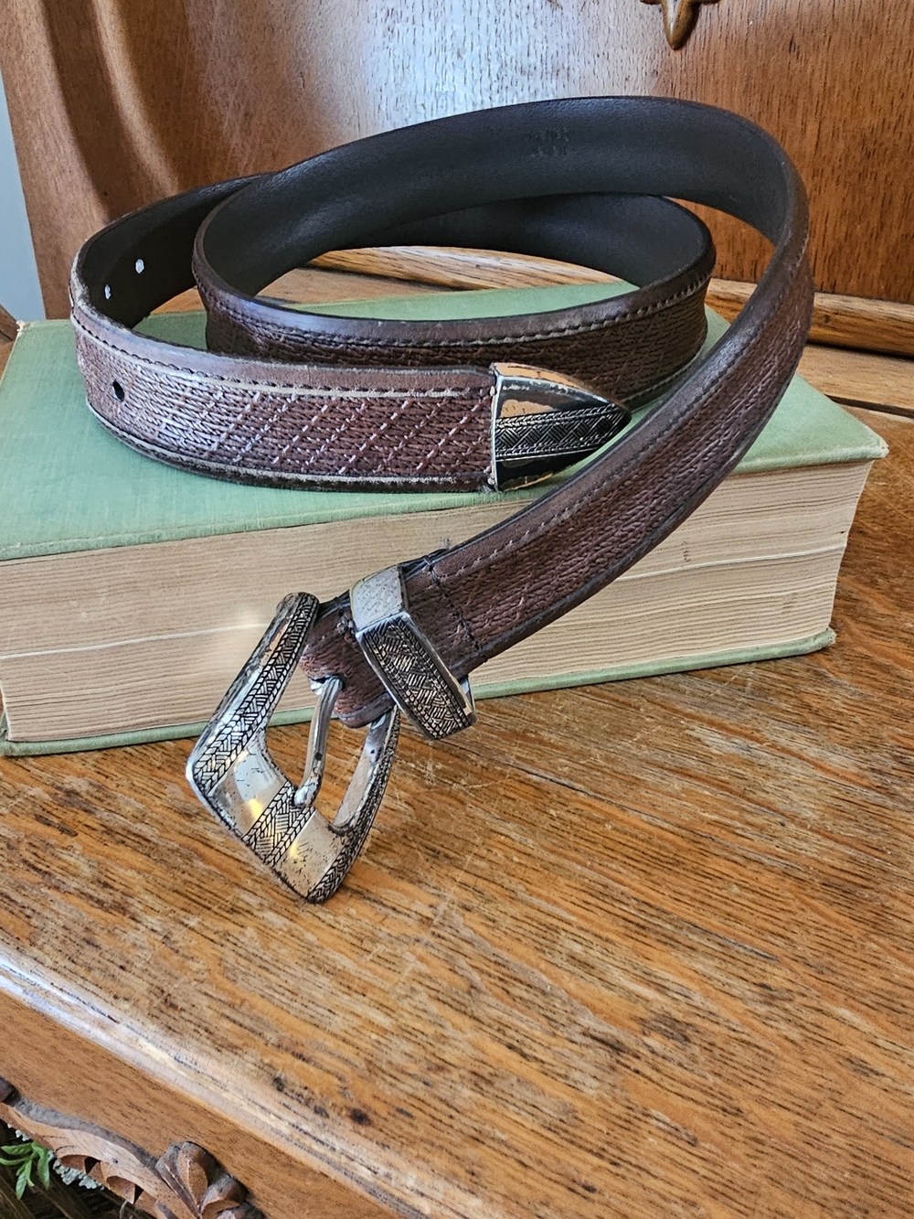 Brighton Italian Calfskin Brown Leather Western Belt Silver Hardware 38